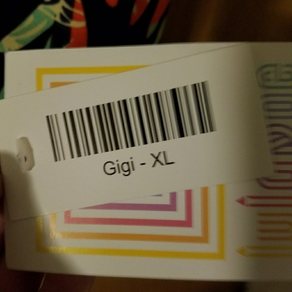 Lularoe Gigi shirt - Picture 2 of 2